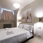 Duomo Luxury Xii Apartment