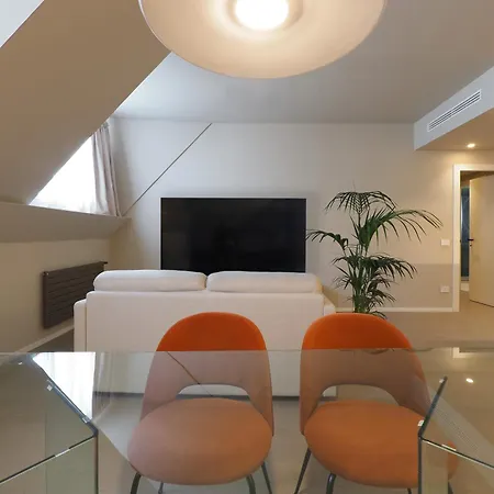 Apartment Duomo Luxury Xii Mailand